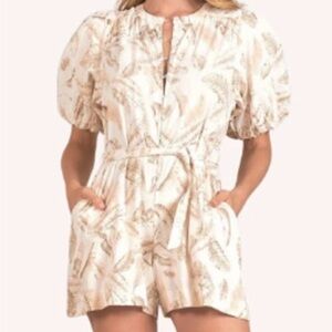 Elan Women’s Beige Feather Print Bubble Sleeve Romper